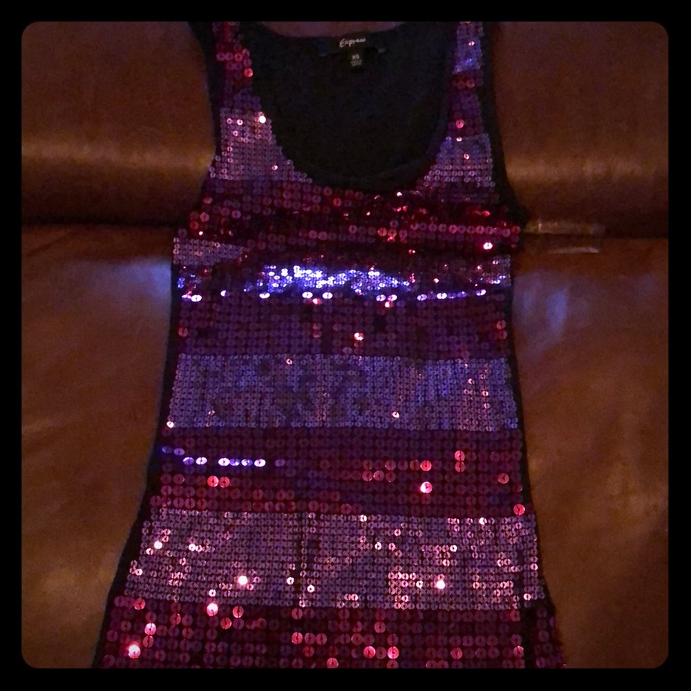 XS Women’s  fuchsia sequin black tank top EXPRESS
